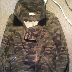 GUC lightweight camo jacket small